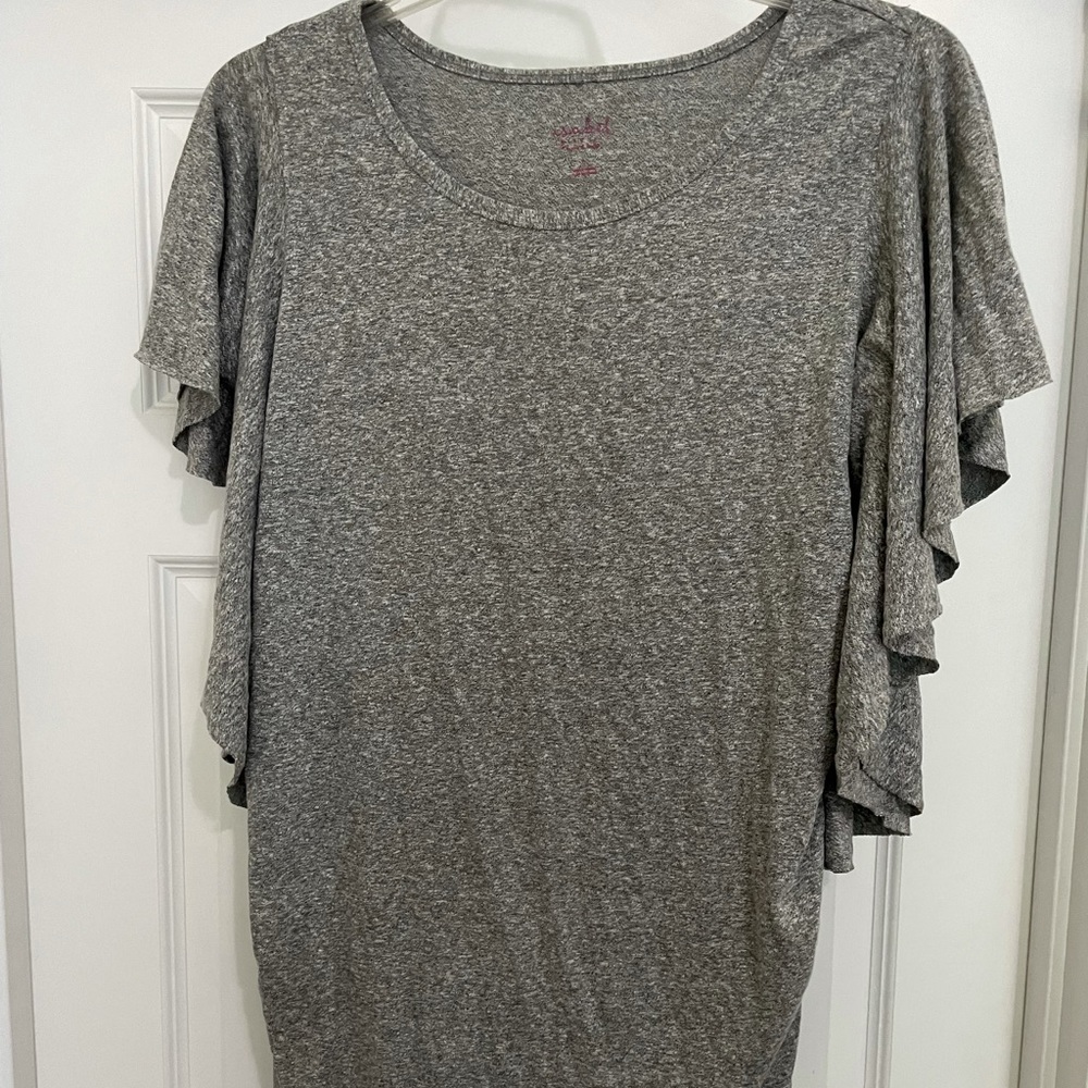 Gray batwing maternity top